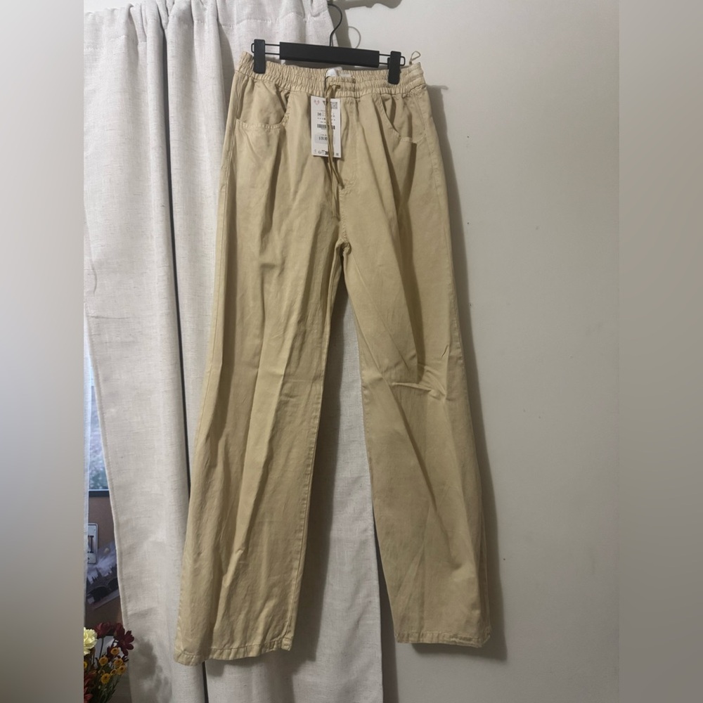 Zara yellow pants brand new size 6